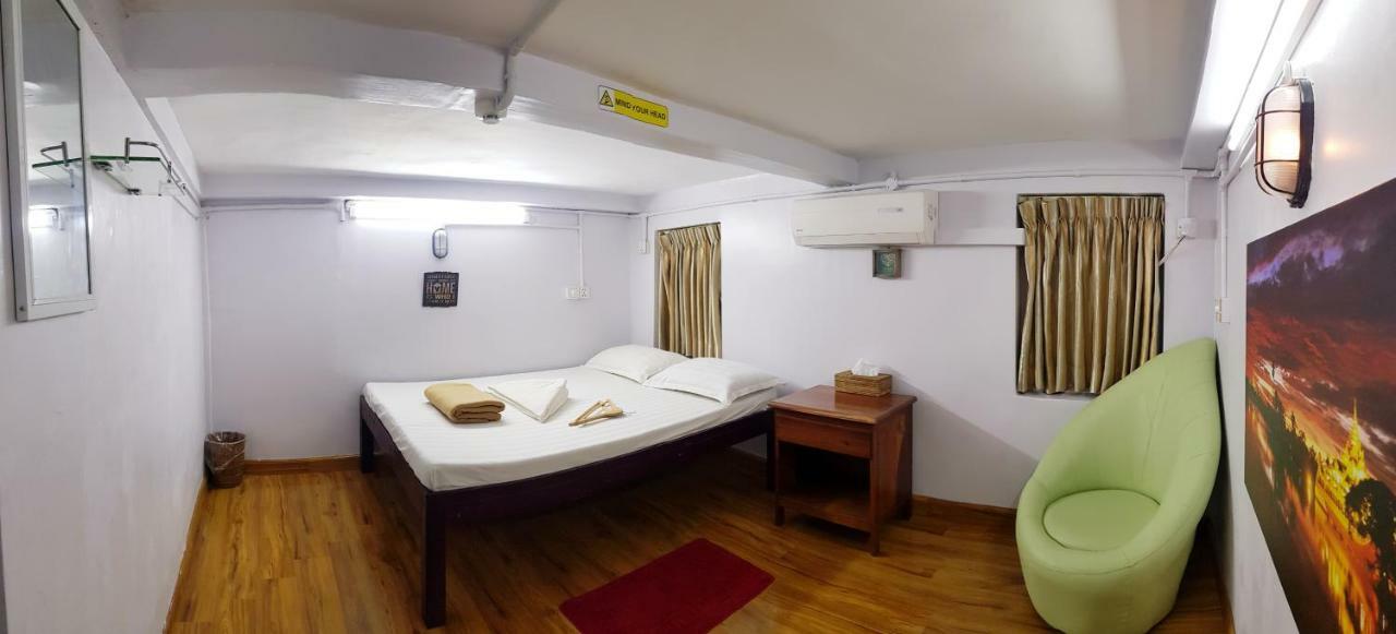 Hostel He-O Rangun Kültér fotó