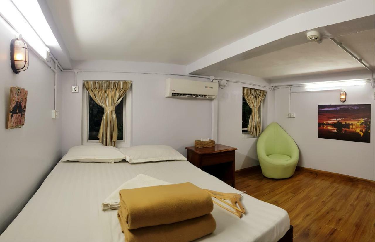 Hostel He-O Rangun Kültér fotó